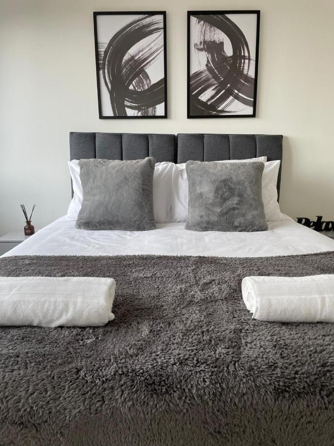 Premier Suite- Bedford City Centre With Free Gym & Parking Экстерьер фото